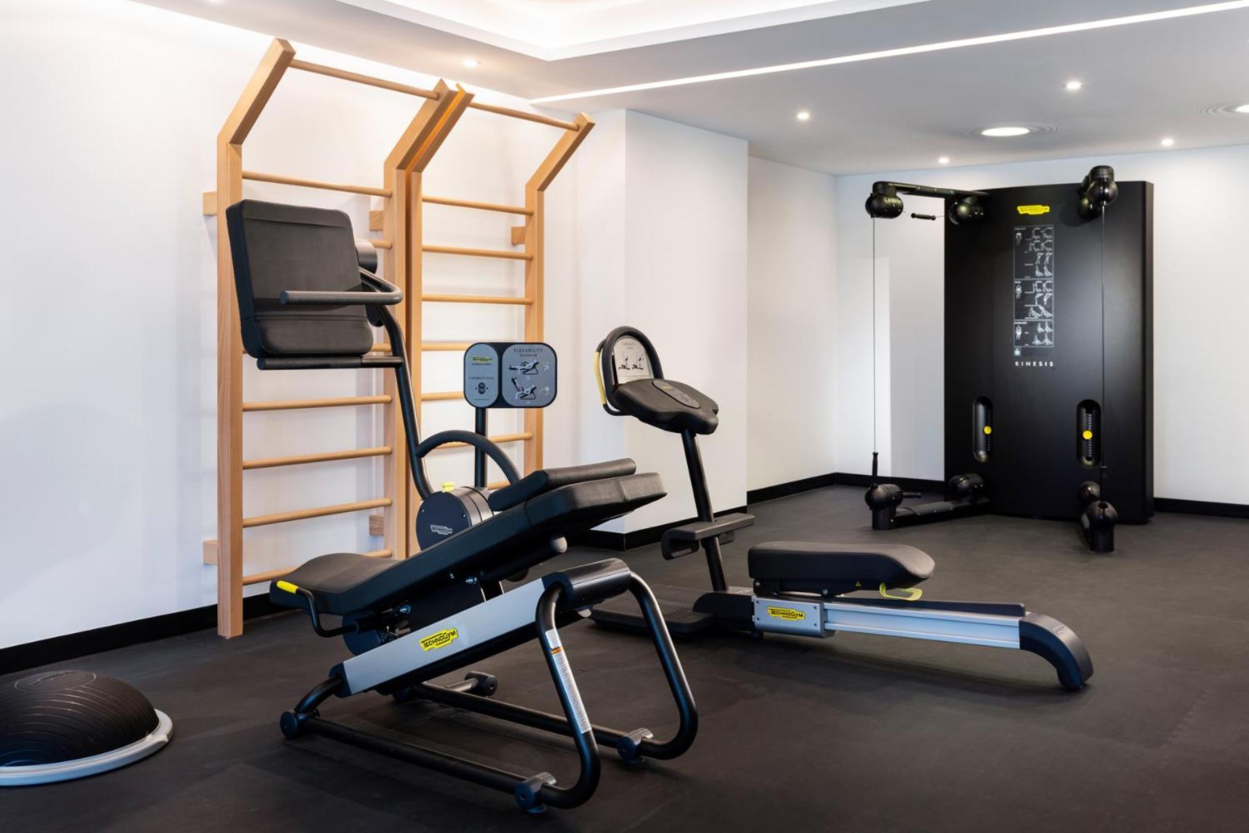 Kings' Valley Medical & Spa Hotel Kazanlŭk Exterior foto Technogym Wellness Center